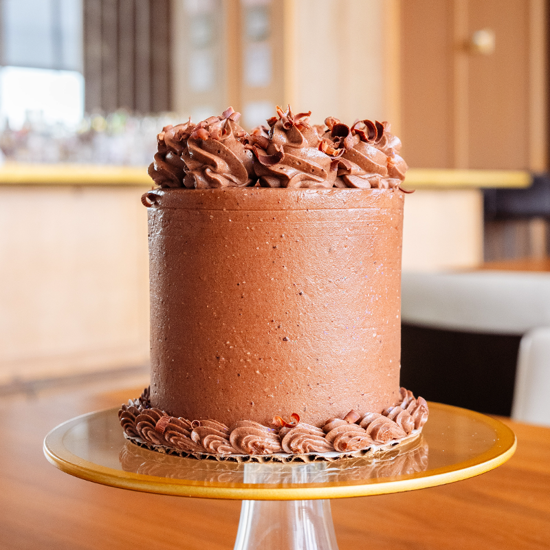 CHOCOLATE BUTTERCREAM CAKE – G.LION HAWAII