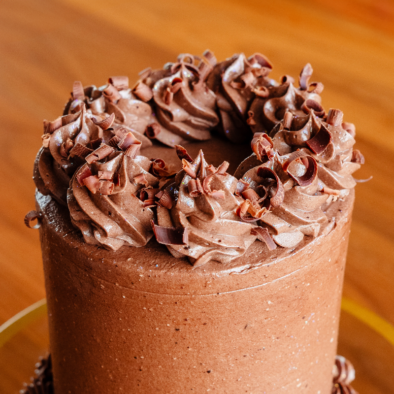 CHOCOLATE BUTTERCREAM CAKE – G.LION HAWAII