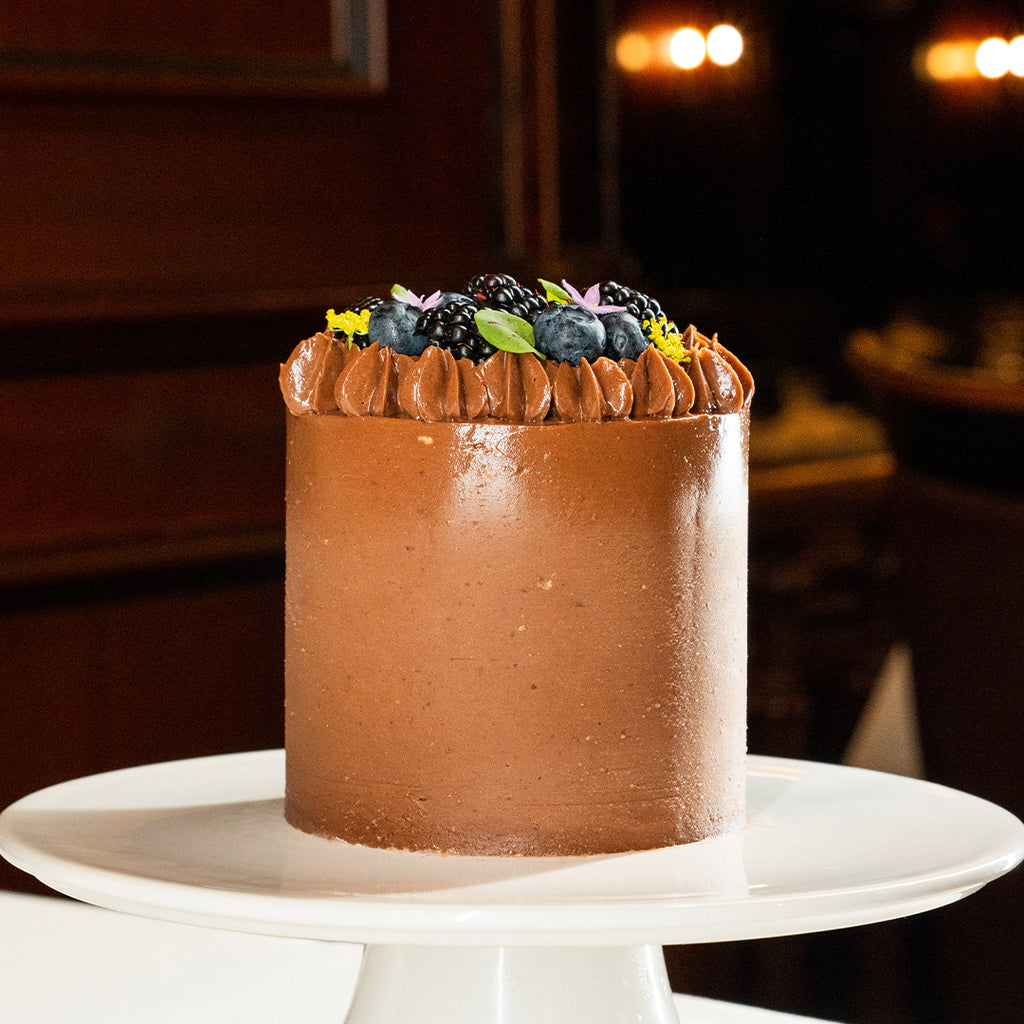 CHOCOLATE BUTTERCREAM CAKE
